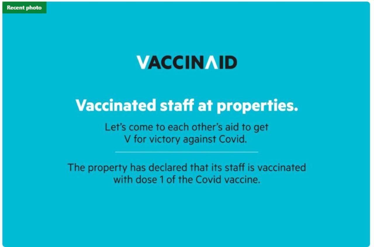 Vaccinated Staff - Oyo 1300 Crecia Guest House Hatu Exterior photo